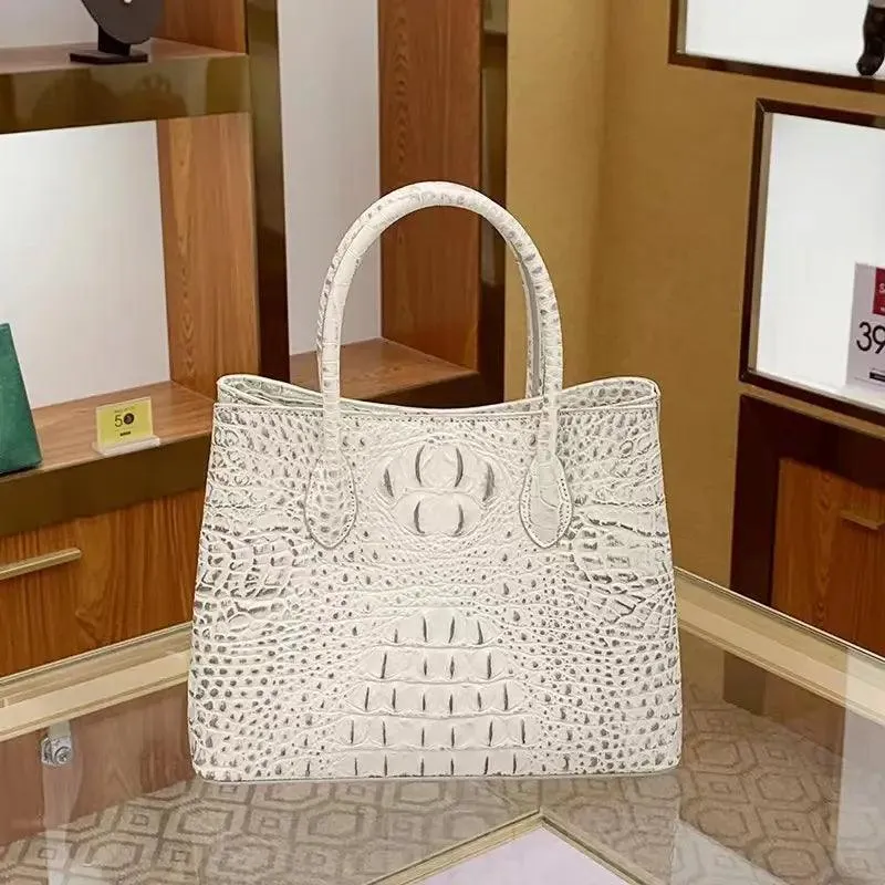 Elegant Crocodile-Embossed Leather Handbag for Sophisticated Women